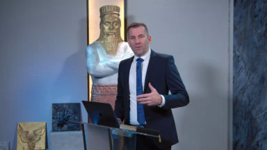 Der Kapf hinter den Kulissen